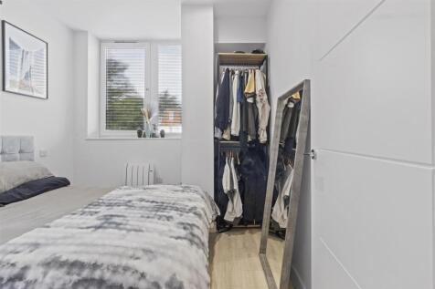 bedroom #2.jpg