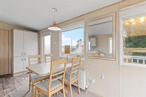 dining area #4.jpg