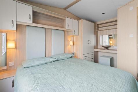 bedroom one #3.jpg