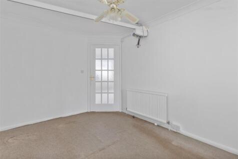 bedroom three #2.jpg