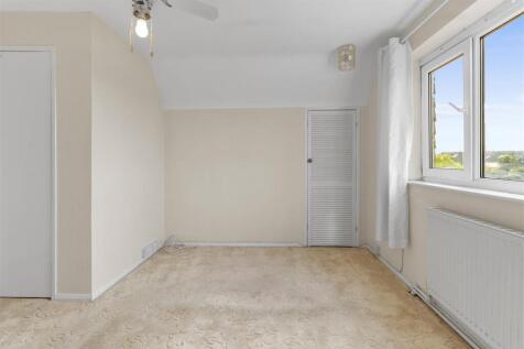 bedroom one #3.jpg