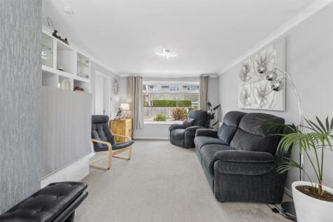 living area #2.jpg