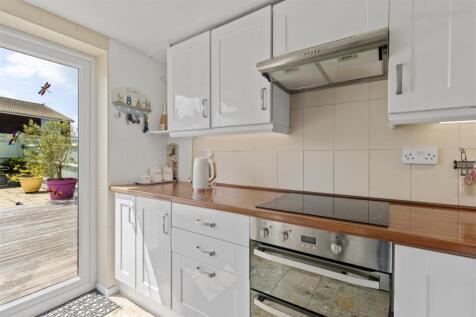 kitchen #3.jpg