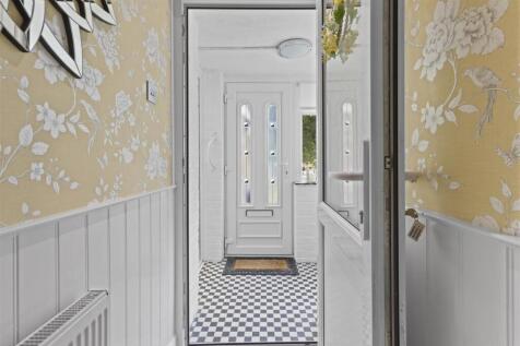 entrance hall #2.jpg