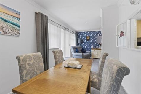 dining area #4.jpg