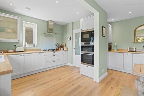 kitchen #4.jpg