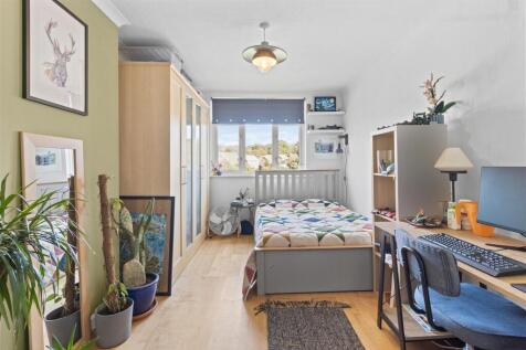 bedroom two #2.jpg