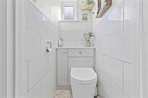 cloakroom.jpg