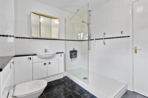 shower room #2.jpg