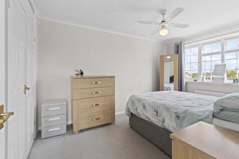 bedroom one.jpg