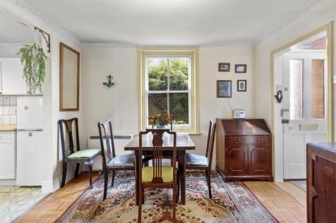 dining room #3.jpg