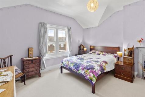 bedroom one.jpg