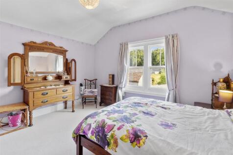 bedroom one #3.jpg