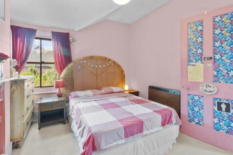 bedroom two #2.jpg