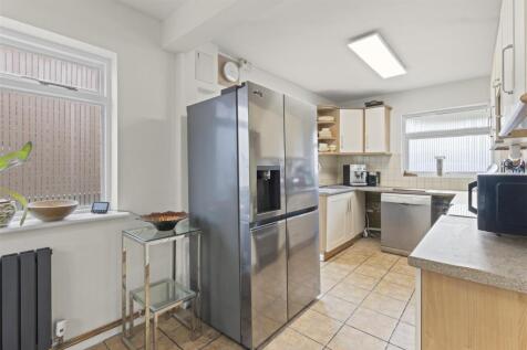 kitchen #4.jpg