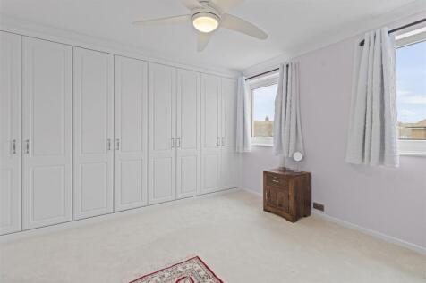 bedroom one #3.jpg