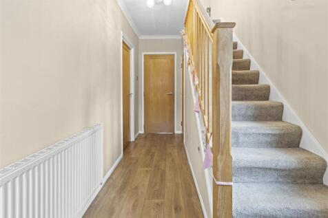 entrance hall #3.JPG