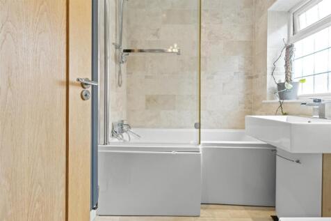 bathroom #2.JPG