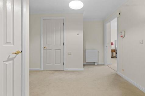 entrance hall #3.jpg