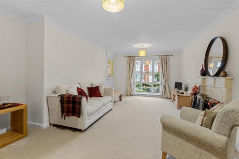 reception room #2.jpg