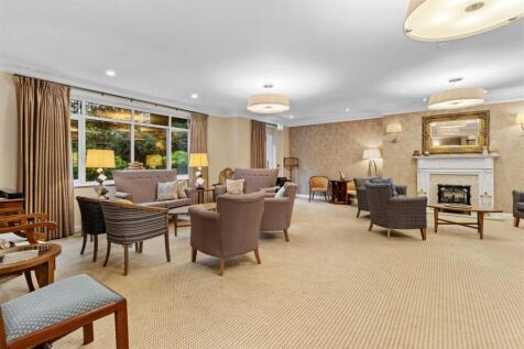 communal living room.jpg