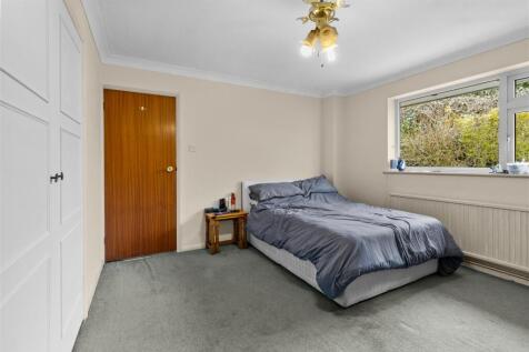 bedroom two #2.jpg
