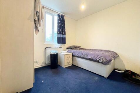 Room-7-1200x900.jpg