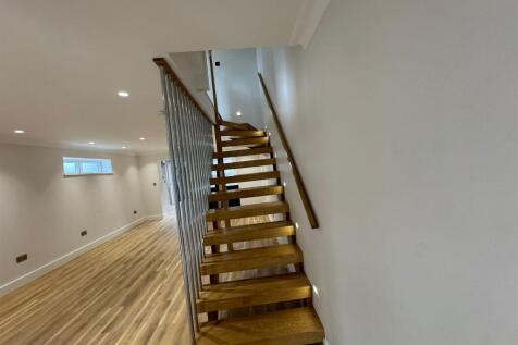 7c5fe66f-5e53-4938-8482-de2bd2b3fa8a.jpg