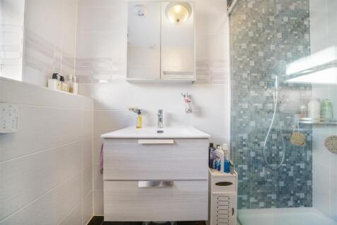 15 Morley Crescent - JBouMjLUgs4IfKKGAcAD.jpg