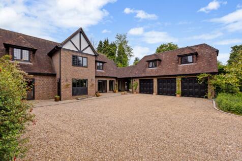 Drive/Garages