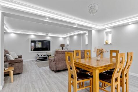 Lounge Dining Room