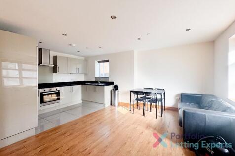 Living/Kitchen