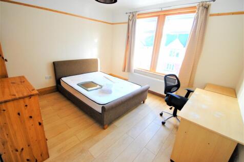 Bedroom 4 (1)