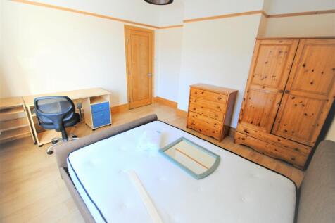 Bedroom 4 (2)