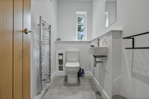 En-Suite 1