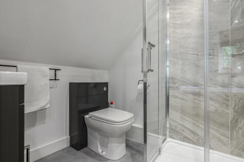 En-Suite 2