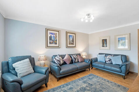 Family Room/Bed 5