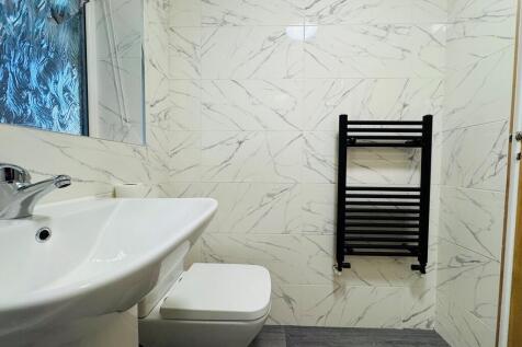 egerton bathroom2