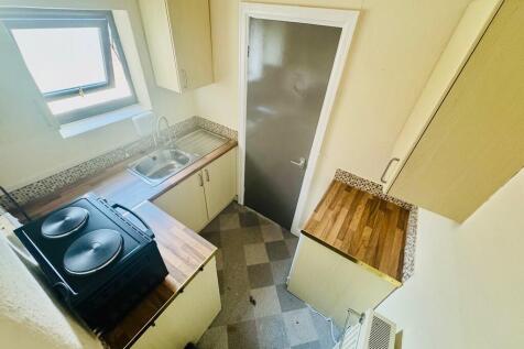 111a kitchen1