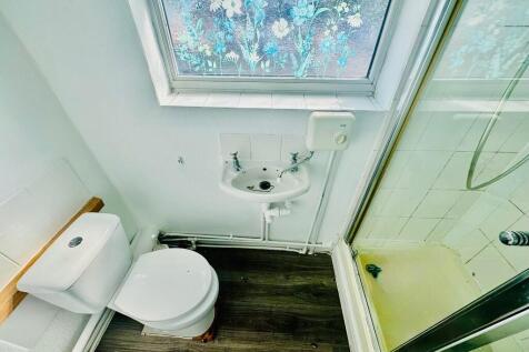 111a shower room