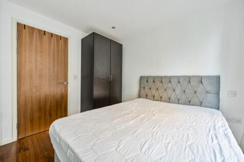 1358338-16-68da49...