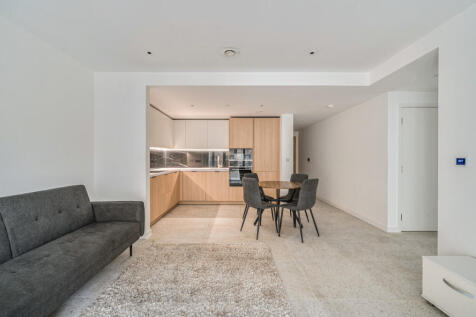 1370518-16-68f192...