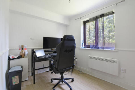 Bed 2 - Office