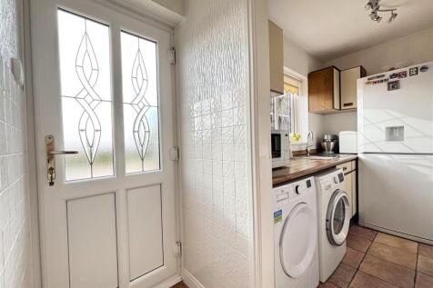 Utility Room &amp; Rear Lobby