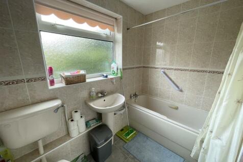 Downstairs Bathroom
