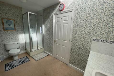 En-Suite Shower Room