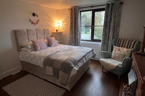 Bedroom / Sitting Room