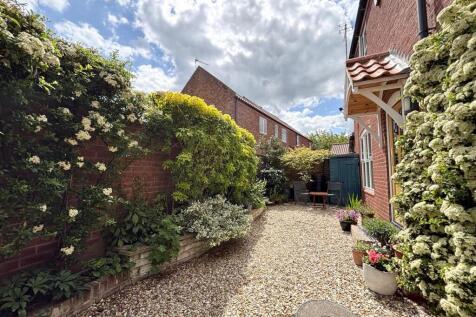 Court Yard Garden