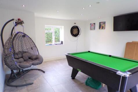 Games Room/Annexe