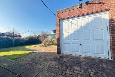 Single Garage